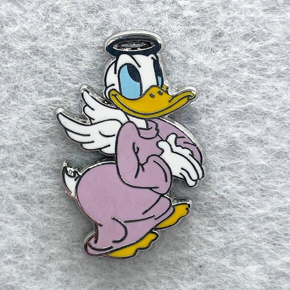 🔮 5/$25 Disney Donald Duck Good Conscience Angel Pin - Picture 1 of 3